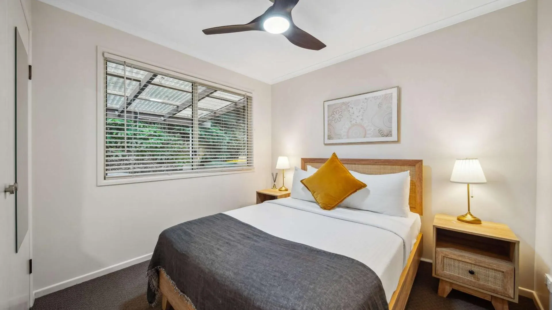 Wattle Cottage - A Stylish Hinterland Escape 马莱尼
